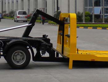 程力重工牌CLH5081TQZB6型清障車(chē)